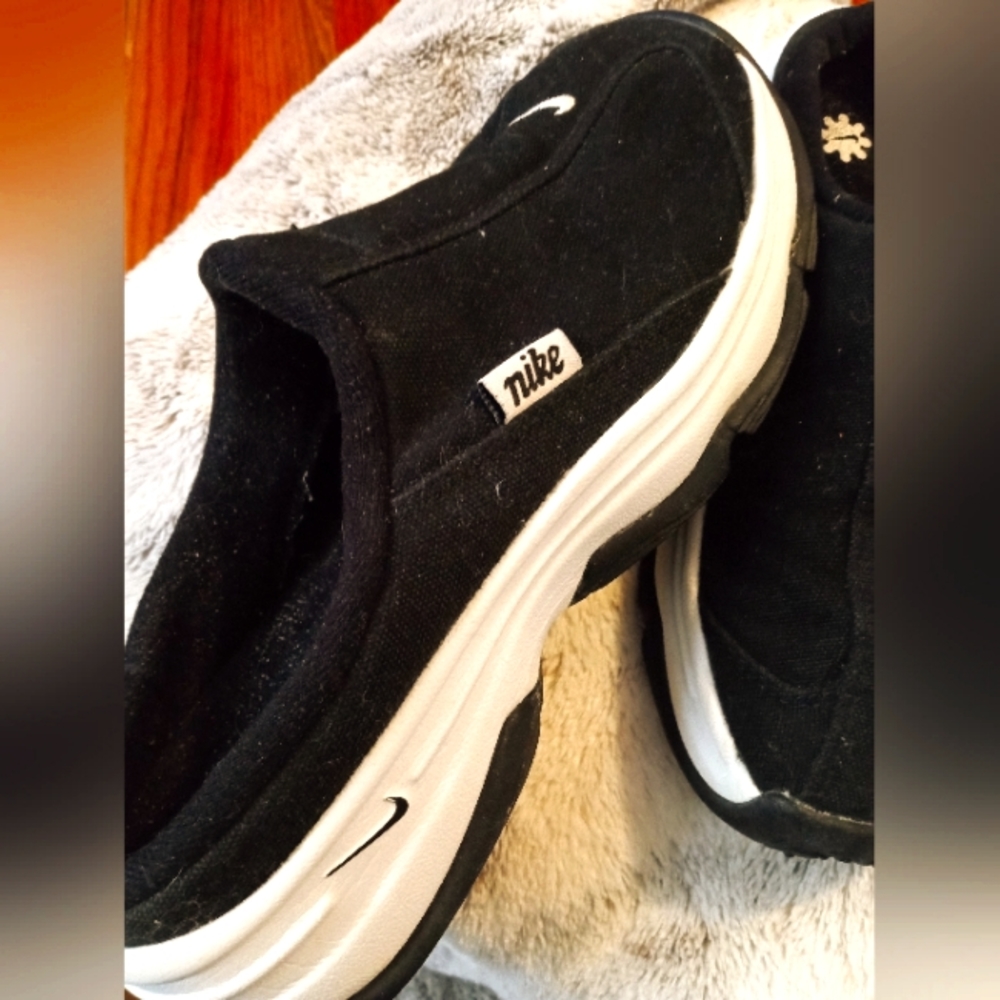 Women's black Nike slip ons size 8 1/2